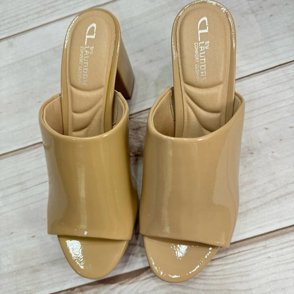 Chinese Laundry NEW Tan Faux Patent Leather Block Heel Slip On Open Toe Mules